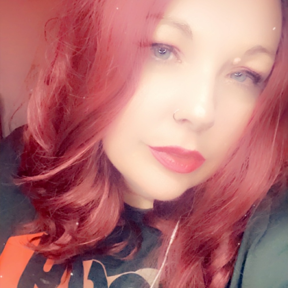 Kristee 👋 new to Poshmark but avid shopper. Sahm in Texas ♥️
